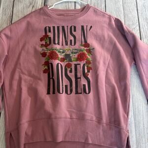 Guns and roses sweater medium